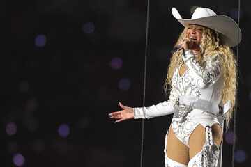 Health officials warn about potential for measles exposure ahead of Beyoncé concerts