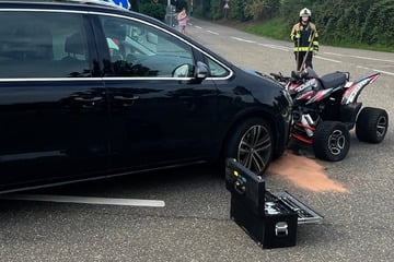 Quad-Fahrer nach Frontalcrash mit Seat meterweit durch Luft geschleudert und schwer verletzt