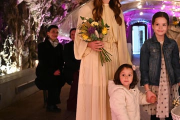 Alles was zählt: Hand in Hand mit Justus' (†) Tochter! Dieses Foto gab es noch nie