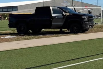 Frau rast mit Pick-up bei Fußballspiel aufs Feld: Kind und Mann verlieren Leben, viele Menschen verletzt