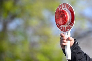 Polizei stoppt vollbesetzten Hyundai - und entdeckt gleich mehrere Straftaten