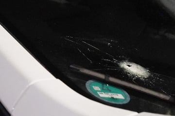 Drive-By auf Parkplatz: Mann nach Kopfschuss im Krankenhaus