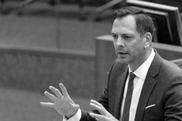 NRW-Landtag in Trauer: FDP-Politiker Marc Lürbke (†48) stirbt nach Krebserkrankung