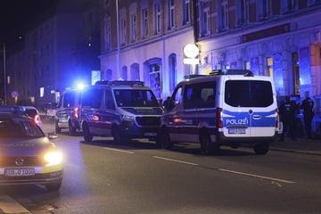 Chemnitz: Nächtliche Prügelei – Polizei rückt zur Fürstenstraße aus