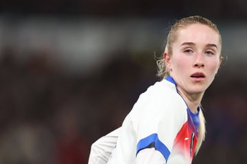 Nationalspielerin macht nach Fehlgeburt "Hölle" durch: Teamärzte retteten ihr das Leben