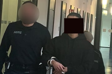 Drogenkurier klingelt aus Versehen bei der Polizei: Er hat drei Kilo Crystal dabei