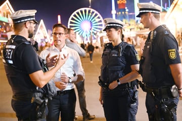 Stuttgart: Dunkel- statt Hellblau: Das macht die neuen Polizeiuniformen im Südwesten so besonders