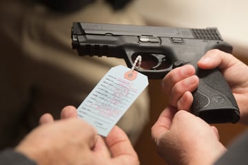 Appeals court strikes down age restrictions for handgun sales