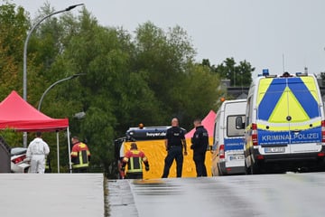 Messerattacke: Tödliche Messer-Attacke in Erkner: Frau stirbt auf offener Straße
