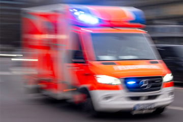 Tragödie auf dem E-Scooter: 15-Jähriger schwebt nach schwerem Sturz in Lebensgefahr