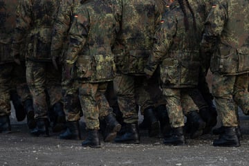 Linke fordert keine Sanktionen für Schüler bei Protesten gegen neuen Wehrdienst