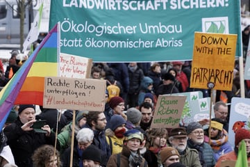 Für einen Wandel in der Agrarpolitik: 10.000 Demo-Teilnehmer im Regierungsviertel