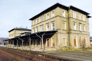 "Dachte, es wäre gute Kapitalanlage": Eigentümer von sächsischem Bahnhofsgebäude gesteht Fehlkauf
