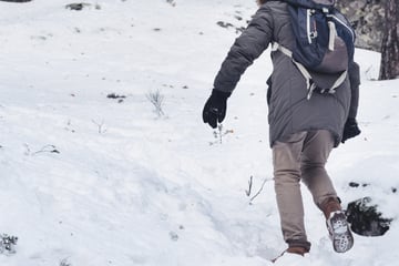 Wanderer (18) verirrt sich in eisiger Berglandschaft: Was er aß, um zu überleben, ist irre!