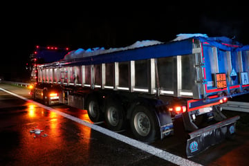 Chemnitz: Sperrung auf A4 bei Chemnitz: Lkw fängt Feuer