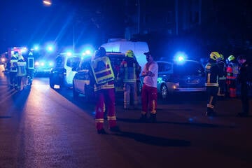 Berlin: Feuer vor Wohnungstür gelegt: Polizei nimmt Brandstifter fest