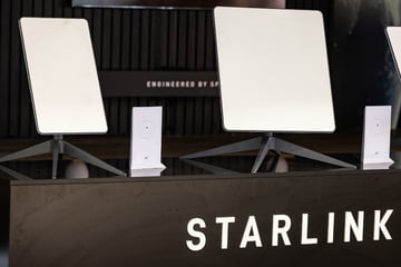 Elon Musk: Elon Musk's Starlink internet suffers hours-long global outage