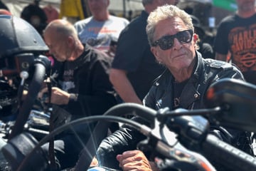 Hamburg Veranstaltungen: Harley Days 2025: Peter Maffay outet sich als Hamburg-Fan und führt Parade an