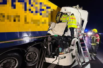 Unfall A38: Vollsperrung auf A38: Strecke nach Lkw-Crash komplett dicht