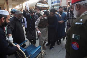 Pakistan mosque bombing sees rising death toll as rescue efforts continue