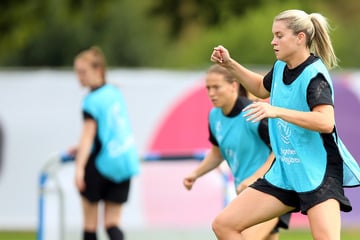 Frauenfußball in neuen Sphären: Rekord-Transfer geplatzt!