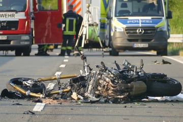 Überholmanöver endet fatal: Biker kracht in anderes Motorrad - beide Fahrer sofort tot