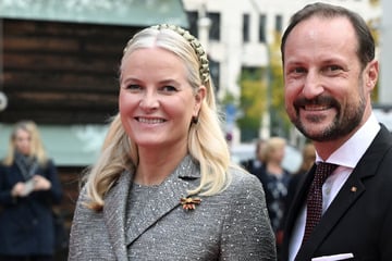Mette-Marit nach Lungentransplantation: Kronprinz Haakon sieht "langen Weg"