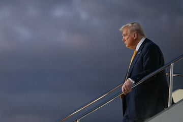 Trump responds to question of vice presidential run to stay in power after 2028