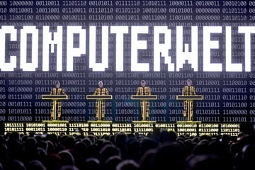 Doppel-Konzert krönt das KuHa-Jahr: Kraftwerk begeistern in der Stadthalle
