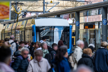 Chemnitz: Chemnitz: Mehr Busse und Bahnen für Adventswochenenden