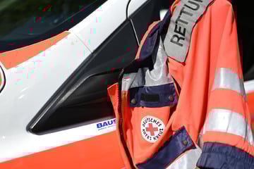 Helfer verletzt: Attacke auf Sanitäter und Notarzt