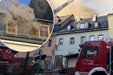 Mächtige Rauchwolke über Schwarzenberg: Feuerwehreinsatz im Erzgebirge