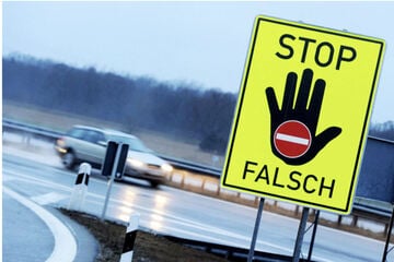 Auto- und Lkw-Fahrer stoppen Falschfahrerin auf A7