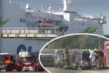 Gefahrstoff auf Rostock-Fähre ausgetreten: Substanz weiter unbekannt, vier Menschen offenbar im Krankenhaus