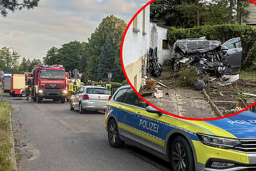 Tödlicher Unfall in Lauta: Opel kracht gegen Hauswand, Bewohner evakuiert