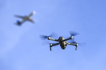 Drohne stört Flugbetrieb in Neuruppin: Tatverdächtiger flieht
