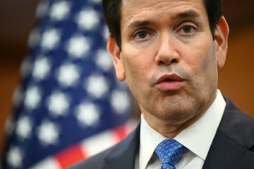 Marco Rubio meets with China's Wang on sidelines of ASEAN talks amid looming tariff deadline
