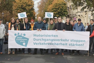 Dresden: Pollerreihe als Lösung? Demo für mehr Ruhe am Stresemannplatz