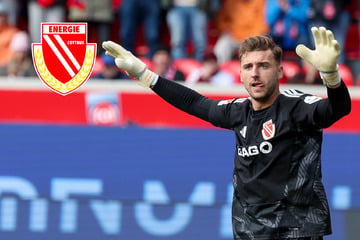 Bestnoten lassen Lotka kalt - Cottbus-Keeper wird zum Spitzenflieger der 2. Liga!