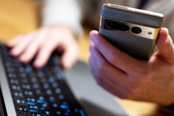 Opfer von "Sextortion"? Mann reagiert richtig, das rät die Polizei