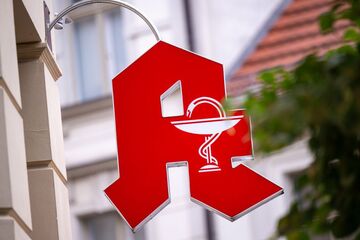 Razzia in mehreren Apotheken