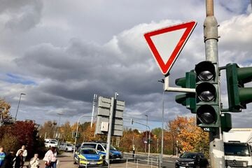 Dresden: Am Tag der Eröffnung: Ampel-Chaos am Kaufpark Nickern