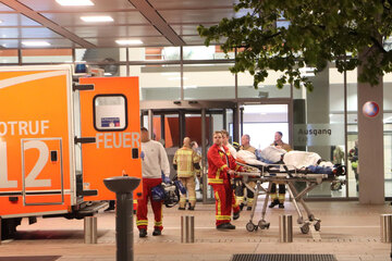Berlin: Blackout in der Charité: Feuerwehr verlegt wegen Stromausfall Patienten