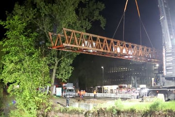 Chemnitz: Stahlgigant über der Chemnitz: Großbaustelle geht vorwärts