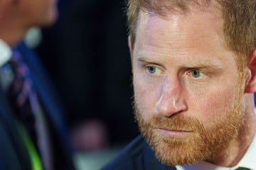 Vorwürfe der Menschenrechtsverletzung: Organisation fordert Rücktritt von Prinz Harry