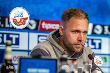 Pressekonferenz bei Hansa Rostock: Wie lange bekommt Brinkmann das Vertrauen?