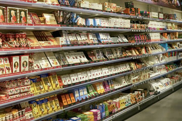 Drei Frauen im Supermarkt auf Diebestour: Mitarbeiterin beleidigt und getreten