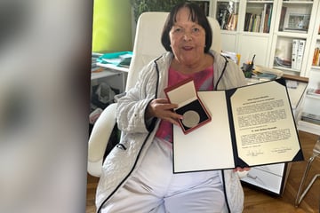 Dresden: Auszeichnung für Dresdner Ärztin: Auch mit 75 Jahren hält sie noch Sprechstunden