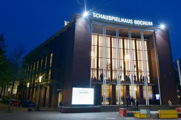 Köln: Besucher-Attacke auf Schauspieler nach "Monolog eines Faschisten": Theater zieht erste Konsequenzen