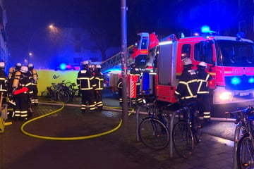 Hamburg: Person stirbt bei Feuer, ein Mann lebensgefährlich verletzt